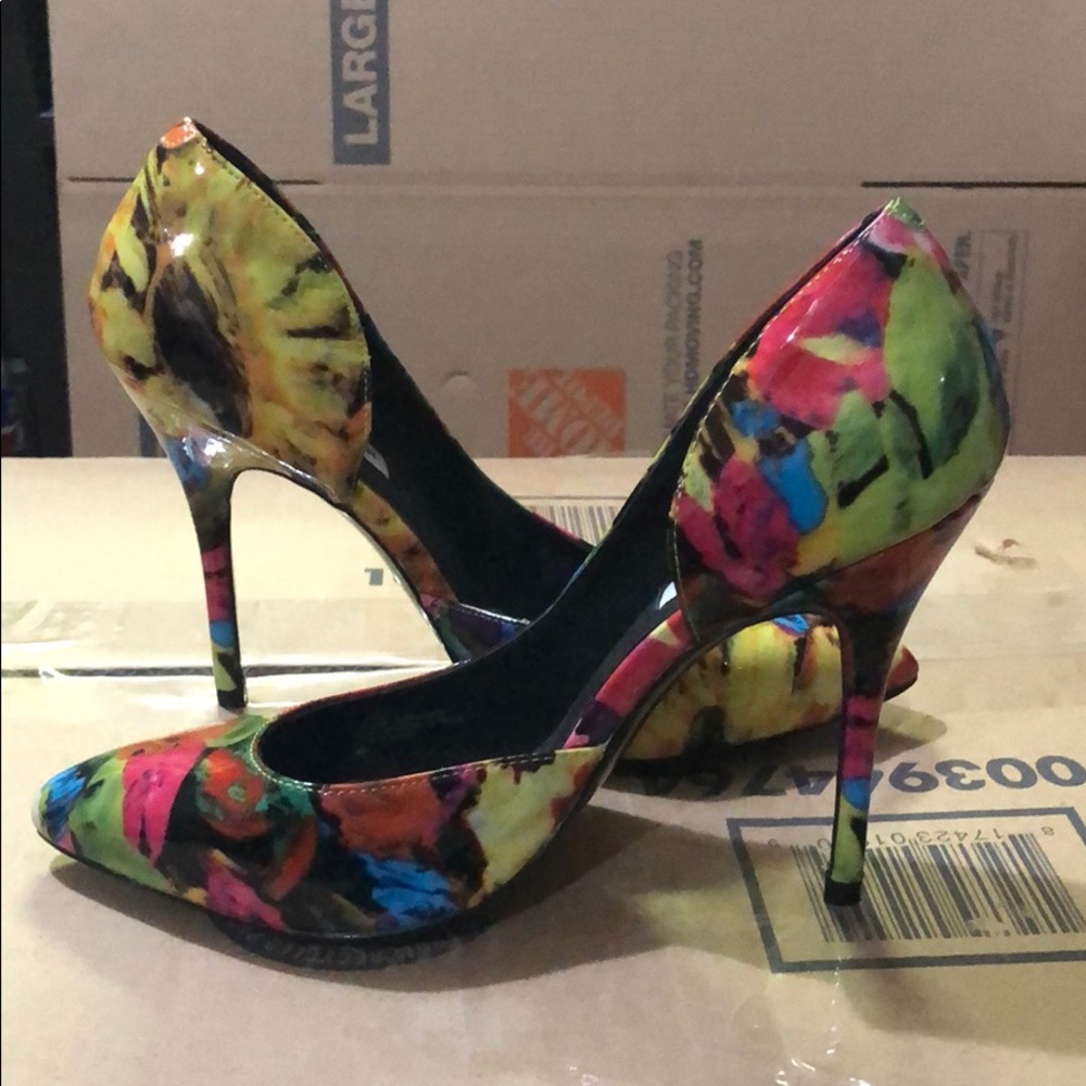 Women’s shoes